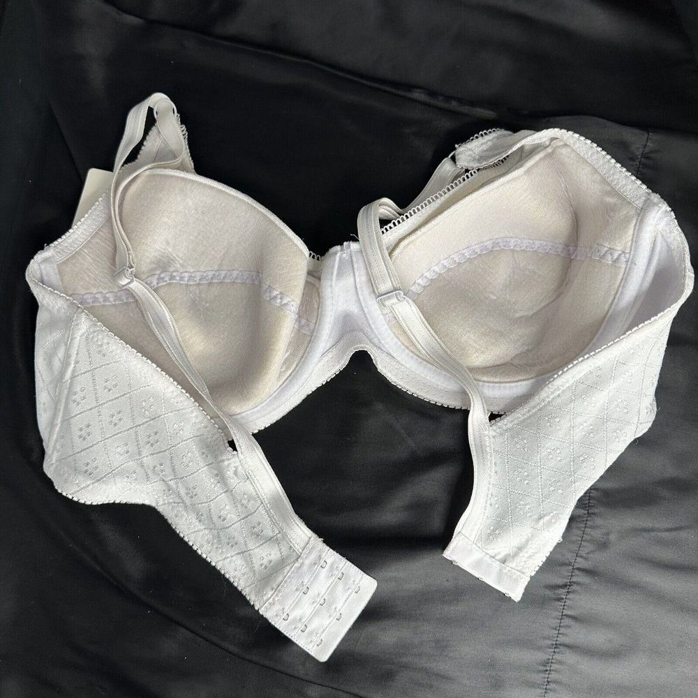 Mamia Lingerie White Bra Intimates Lace bow Embroidery Details Adjustable 40D - Picture 10 of 12